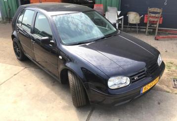Goed onderhouden Golf 2300 - V5 disponible aux enchères