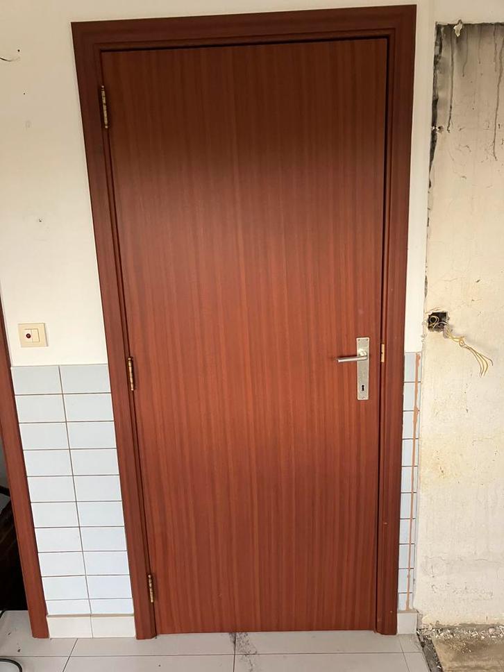 Gratis binnendeur, Doe-het-zelf en Bouw, Deuren en Vliegenramen, Gebruikt, Binnendeur, 200 tot 215 cm, 80 tot 100 cm, Hout, Kunststof