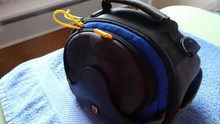 CAMERA/FOTO  TASJE" CASE LOGIC", Audio, Tv en Foto, Foto | Cameratassen, Zo goed als nieuw, Ophalen of Verzenden