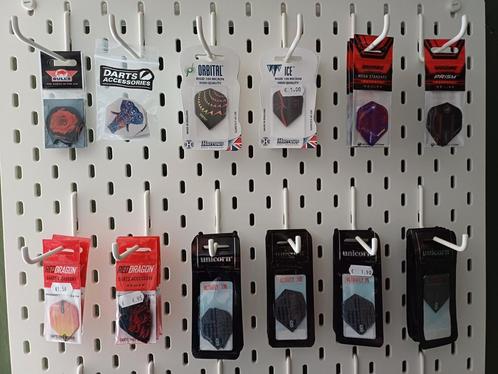Dartsmateriaal flights/shafts, Sport en Fitness, Darts, Zo goed als nieuw, Flights, Ophalen of Verzenden