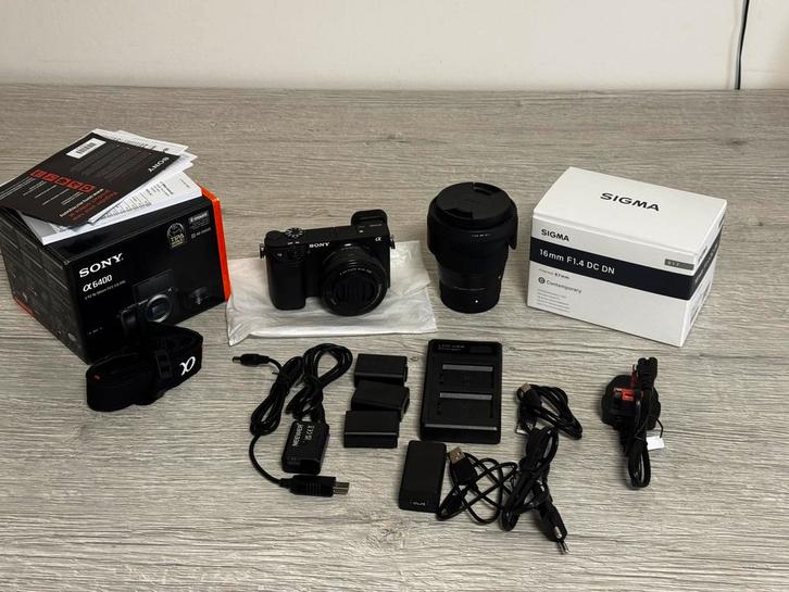 Sony A6400 + Sigma 16mm f/1.4 + Originele Kitlens | Full Set, TV, Hi-fi & Vidéo, Appareils photo numériques, Comme neuf, Reflex miroir