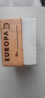 Boîte à montres Europa = 8 x 8,5 x 4 cm, rétro vintage, Hobby & Loisirs créatifs, Estampage, Enlèvement ou Envoi, Utilisé, Autres types