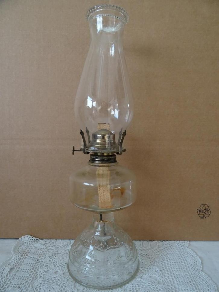Antieke olielamp circa 1910 glazen olielamp antiek 42 cm, Antiek en Kunst, Antiek | Verlichting, Ophalen of Verzenden