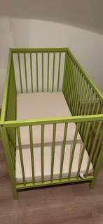 2 groene babybed zonder matras, Kinderen en Baby's, Ophalen, Zo goed als nieuw