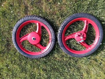 Wielen vespa ciao beschikbaar voor biedingen