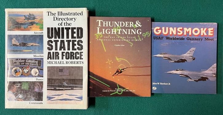 Boek - vliegtuigen - Air Force - Pilot - Phantom, Boeken, Oorlog en Militair, Gelezen, Luchtmacht, Ophalen of Verzenden