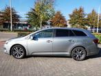 Toyota Avensis   SW 2.0 D-4D Comfort *EXPORT*, Auto's, Toyota, Avensis, Zilver of Grijs, Te koop, 91 kW