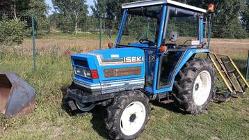 Tractor  iseki TA325 nette machine. Landleader 36pk Cabine beschikbaar voor biedingen