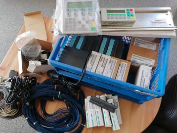 Volledige Siemens PLC S7 - CPU, DI, DO, AI, OP,...., Enlèvement ou Envoi