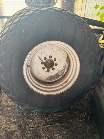 Gazonbanden goodyear 18,4-26, Enlèvement, John Deere