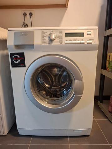 Lave linge AEG performant 7kg 1600 T/min, 6 à 8 kg, 85 à 90 cm, 1600 tours ou plus, Chargeur frontal