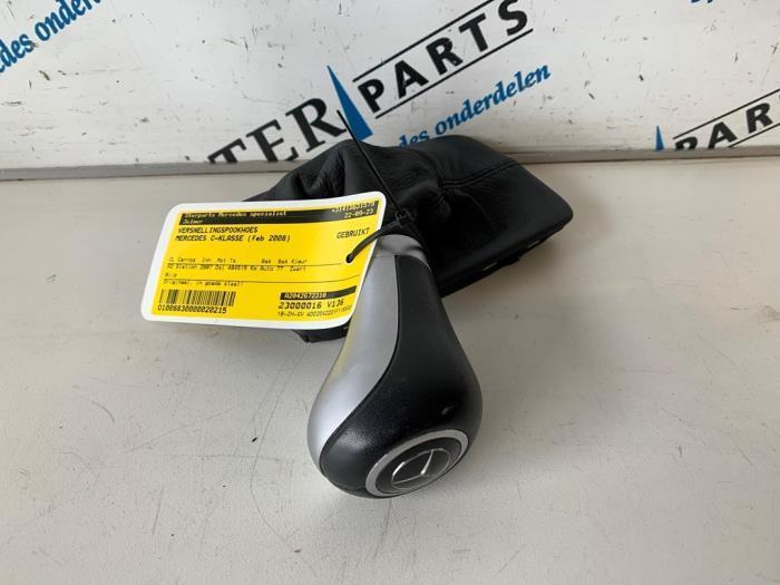 Versnellingspookhoes van een Mercedes C-Klasse, Auto-onderdelen, Interieur en Bekleding, Mercedes-Benz, Gebruikt, 3 maanden garantie