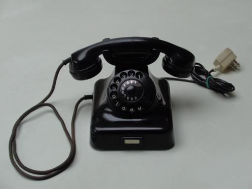Oude Telefoon in Bakeliet met Draaischijf uit de Jaren 50, Telecommunicatie, Vaste telefoons | Niet Draadloos, Zo goed als nieuw