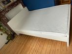 Bedframe Ikea Askvoll 140 x 200 + 2 lattembodens matras bed, Ophalen, Wit, 140 cm, Zo goed als nieuw