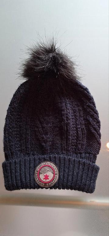 Superdry beschikbaar voor biedingen
