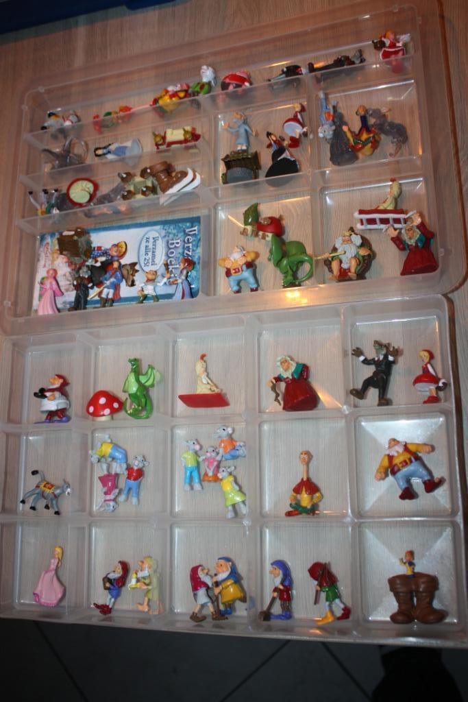 60xEfteling , winter Efteling , +folder , supermarkt Emte, Verzamelen, Efteling, Zo goed als nieuw, Beeldje of Poppetje, Ophalen of Verzenden