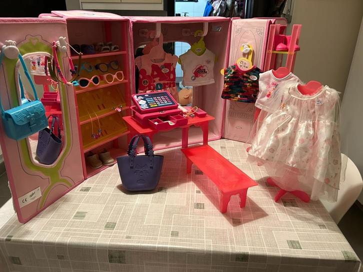 baby born Boutique en andere, Enfants & Bébés, Jouets | Poupées, Comme neuf, Baby Pop, Enlèvement