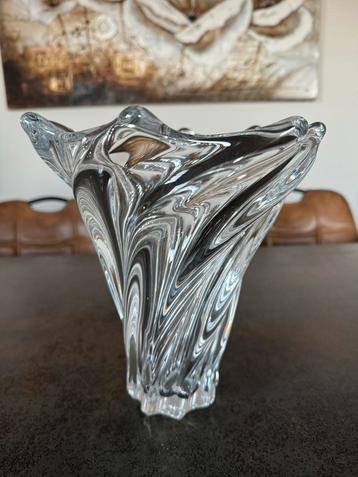 Vase Crystal de Vannes beschikbaar voor biedingen
