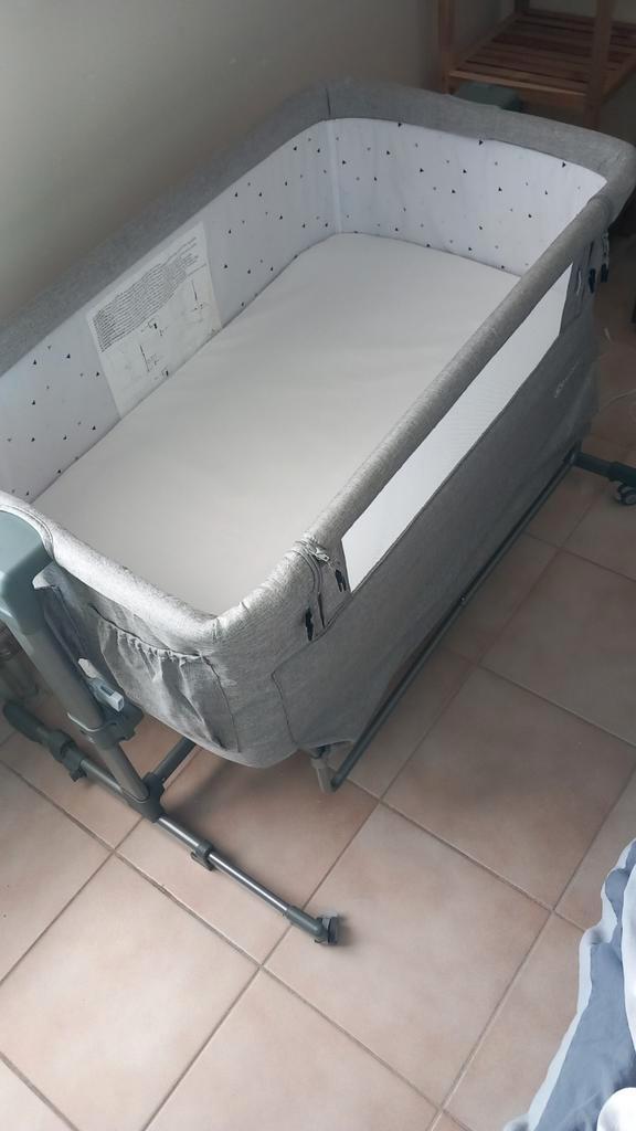 Co-sleeper van Kinderkraft, Kinderen en Baby's, Kinderkamer | Bedden, Matras, Ophalen