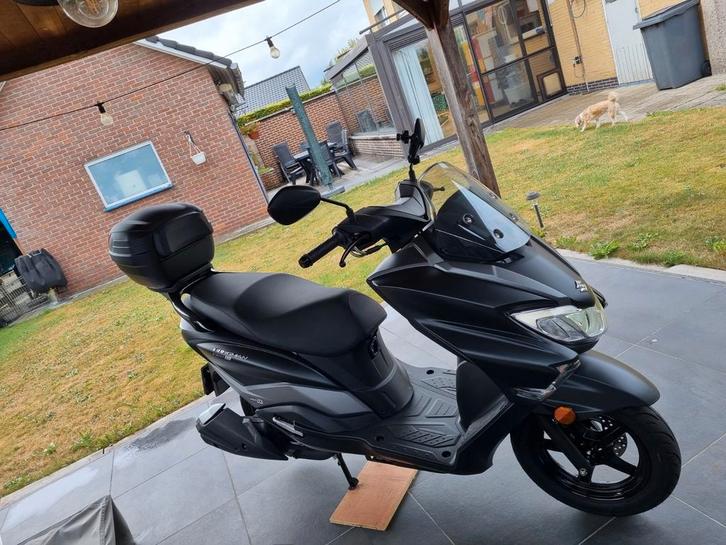 Suzuki Burgman Street, Motoren, Motoren | Suzuki, Particulier, Scooter, 11 kW of minder, 1 cilinder, LED Verlichting, Ophalen