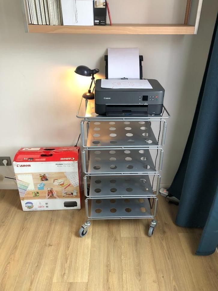 Ikea opbergkast met bureau op wielen, Huis en Inrichting, Kasten | Lockerkasten, Gebruikt, Ophalen
