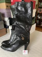laarzen en schoenen 38-39, Ophalen