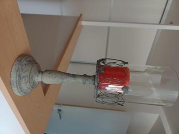 Kaarsstaander met glazen stolp beschikbaar voor biedingen