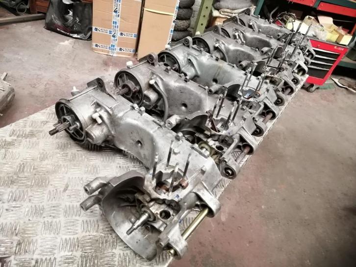 mbk booster revisie blokjes te koop 250 euro per stuk, Fietsen en Brommers, Brommeronderdelen | Scooters, Nieuw, Blok, Ophalen