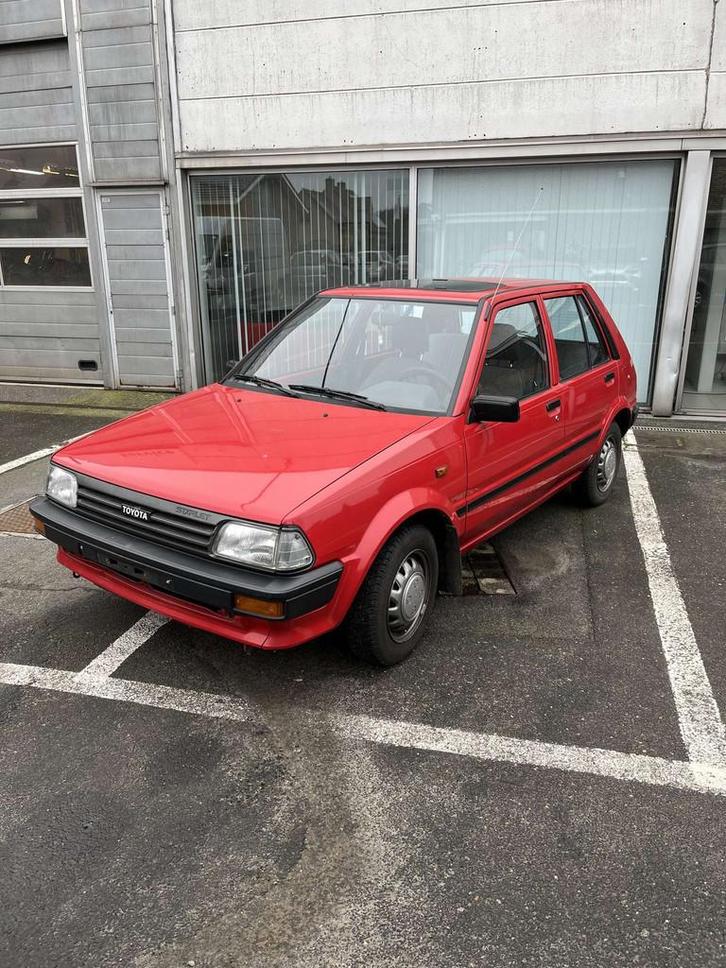 Toyota Starlet EP70L (bj 1987), Auto's, Oldtimers, Bedrijf, Te koop, Metaalkleur, Open dak, Radio, Toyota, Benzine, Stadsauto