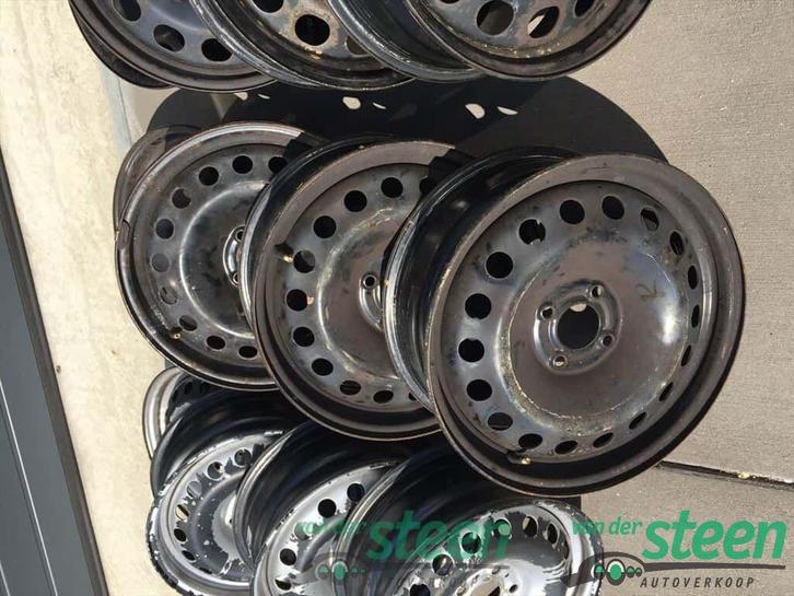 4 x Velgen Staal Renault, Nissan, Dacia 4 x 100 6,5J 16 Inch, Auto-onderdelen, Banden en Velgen, Velg(en), Gebruikt, Ophalen of Verzenden