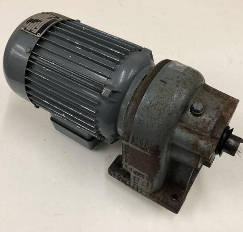 220/400 volt lier motor en vertragingsmotoren vanaf 70 euro, Bricolage & Construction, Treuils et Palans, Comme neuf, Électrique