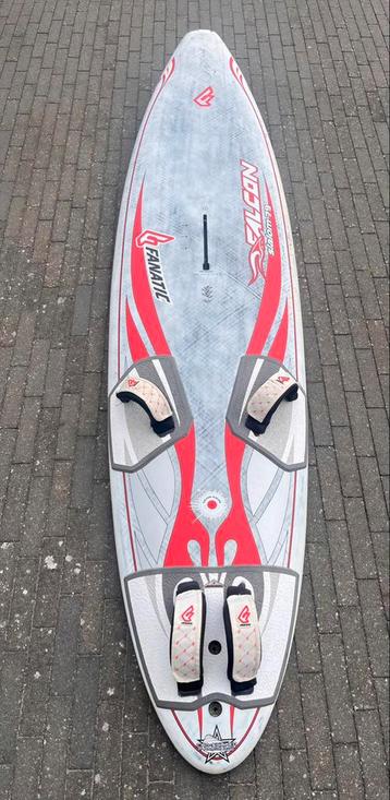 Fanatic Falcon 79 carbon slalom plank, Watersport en Boten, Windsurfen, Ophalen, Gebruikt, Minder dan 250 cm, Plank