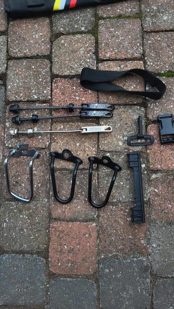 Accessoires fietskoffer/fietsbescherming beschikbaar voor biedingen