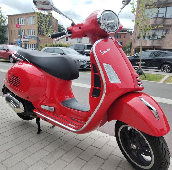 1 jaar garantie+levering  VESPA GTS SUPER 125, Motoren, Motoren | Piaggio, Bedrijf, Scooter, ABS, Ophalen