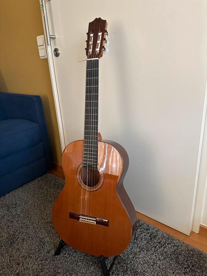 Akoestische gitaar - Cuenca Model 40‑R incl. toebehoren, Muziek en Instrumenten, Snaarinstrumenten | Gitaren | Akoestisch, Zo goed als nieuw