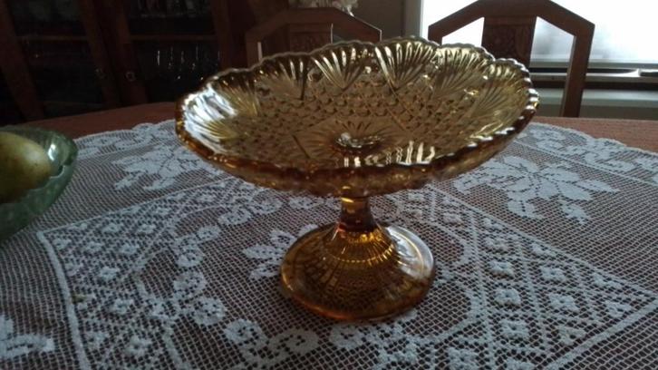 Jaren 40 fruitschaal op voet, Antiek en Kunst, Antiek | Glaswerk en Kristal, Verzenden