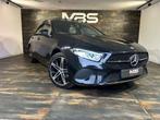 Mercedes-Benz A-Klasse 250 A 250 e PHEV */*PACK SPORT + PANO, Auto's, Automaat, Gebruikt, 4 cilinders, Zwart