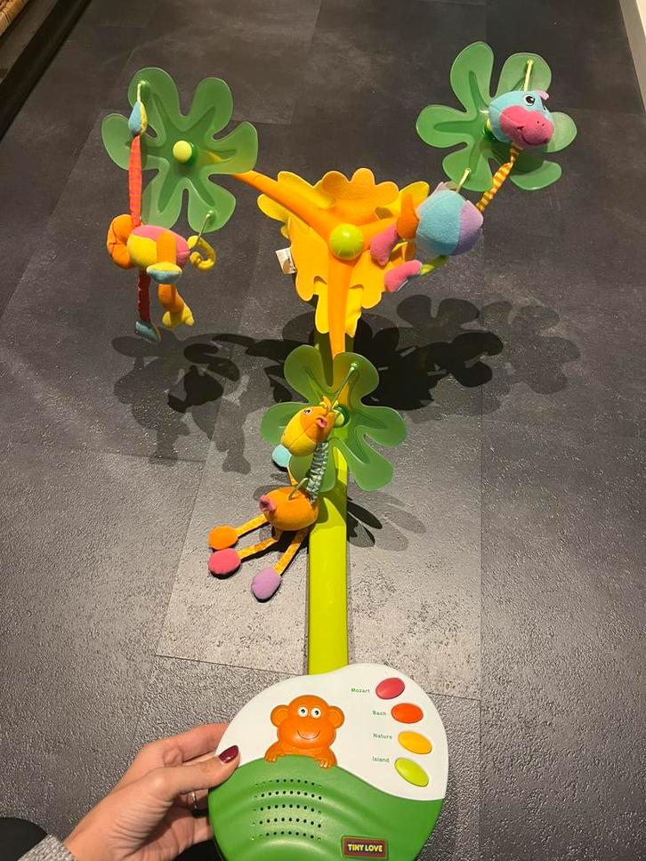 Mobile musical Tiny Love, Enfants & Bébés, Jouets | Jouets de bébé, Comme neuf, Enlèvement