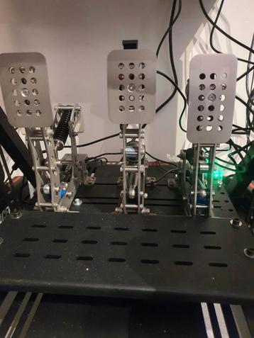 Heusinkveld Ultimate Plus Pedal beschikbaar voor biedingen