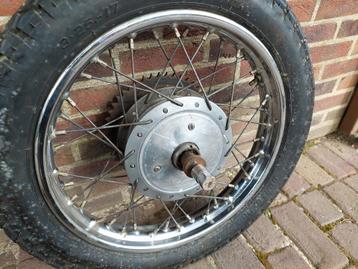 Achterwiel royal Enfield  beschikbaar voor biedingen