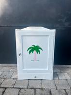 Kleine vintage houten kinderkledingkast, Huis en Inrichting, Ophalen, Gebruikt