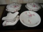 Deel van een eetservies. Baudour, Defuisseaux., Antiek en Kunst, Ophalen