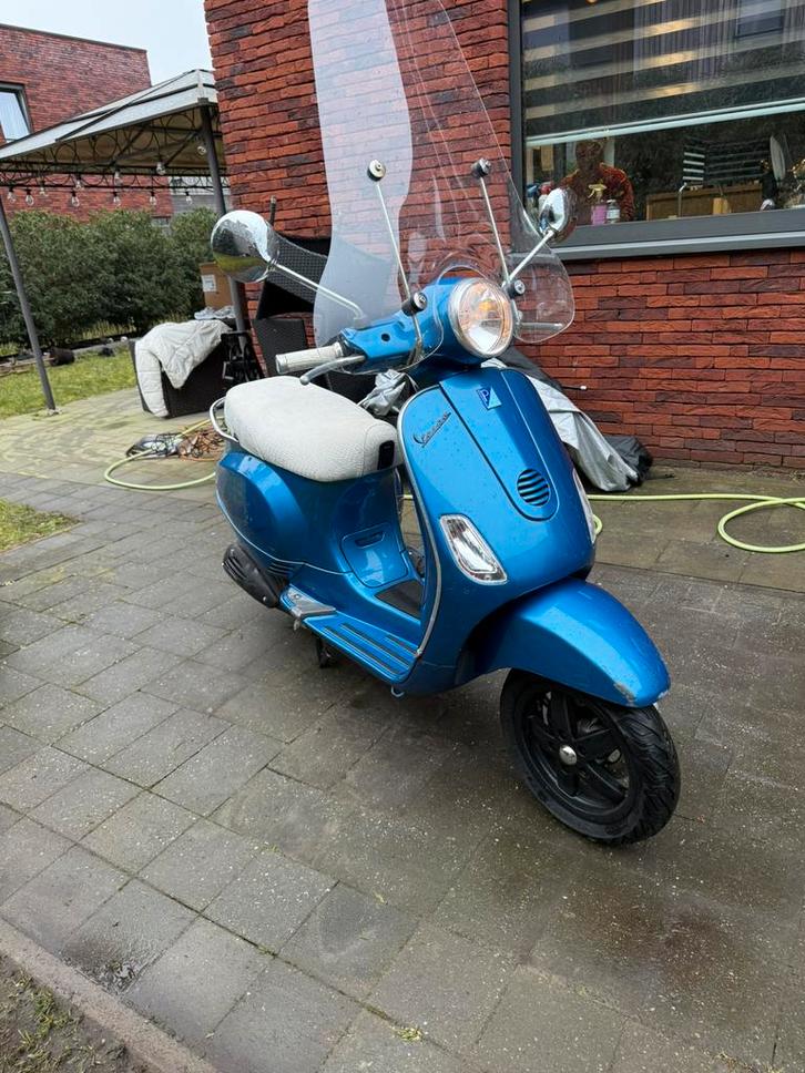 Trottinette Vespa classe A, Vélos & Vélomoteurs, Scooters | Vespa, Comme neuf, Vespa LX, Classe A (25 km/h), Essence, Enlèvement