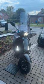 Hoogwindscherm vespa sprint, Fietsen en Brommers, Ophalen, Zo goed als nieuw, Benzine, Vespa