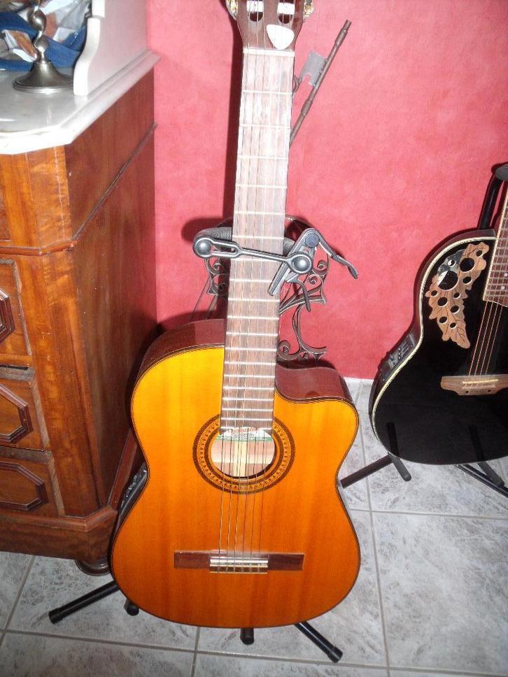 4 gitaren en versterkers, Muziek en Instrumenten, Snaarinstrumenten | Gitaren | Elektrisch, Zo goed als nieuw, Solid body, Overige merken