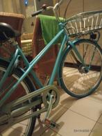 damesfiets kleinste model maar hij is te groot voor mij, Fietsen en Brommers, Fietsen | Dames | Damesfietsen, Ophalen of Verzenden