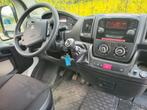 PEUGEOT BOXER 2.2HDI 👉 P.M.R 👩‍🦽 7-ZITS 💺 installatie, Auto's, Bestelwagens en Lichte vracht, Voorwielaandrijving, Stof, 4 cilinders