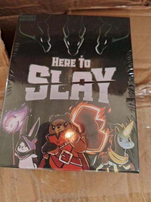 here to slay, Hobby en Vrije tijd, Gezelschapsspellen | Kaartspellen, Nieuw, Ophalen of Verzenden
