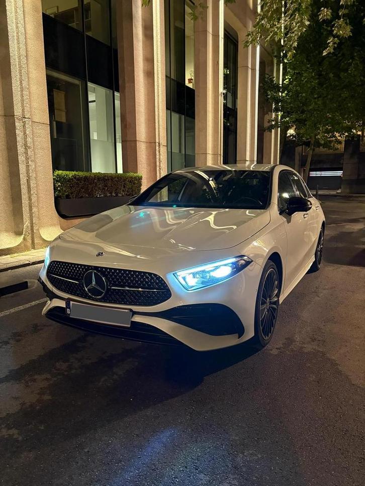 Mercedes A250e Te huur, Auto's, Mercedes-Benz, Bedrijf, A-Klasse, Hybride Elektrisch/Benzine, Euro 6, 5 deurs, Automaat, Zwart