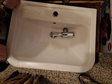 VILLEROY & BOCH - Lavabo blanc en parfait état beschikbaar voor biedingen